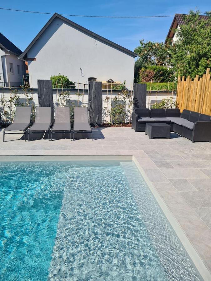 Logement Prive Dans Villa Avec Piscine Dalhunden Exterior foto