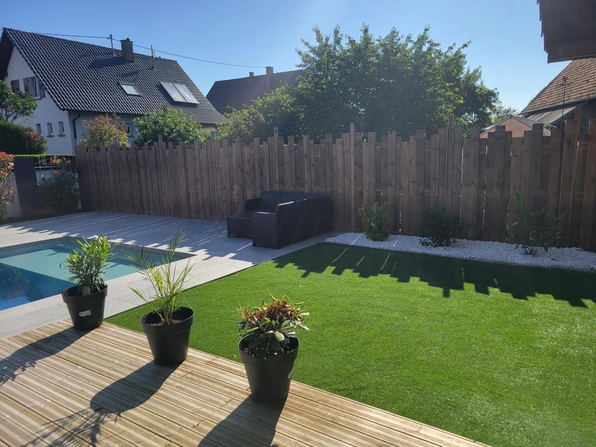 Logement Prive Dans Villa Avec Piscine Dalhunden Exterior foto